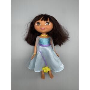 2008 Dora The Explorer Doll In Blue Dress Mushroom Accessory 10” Mattel READ